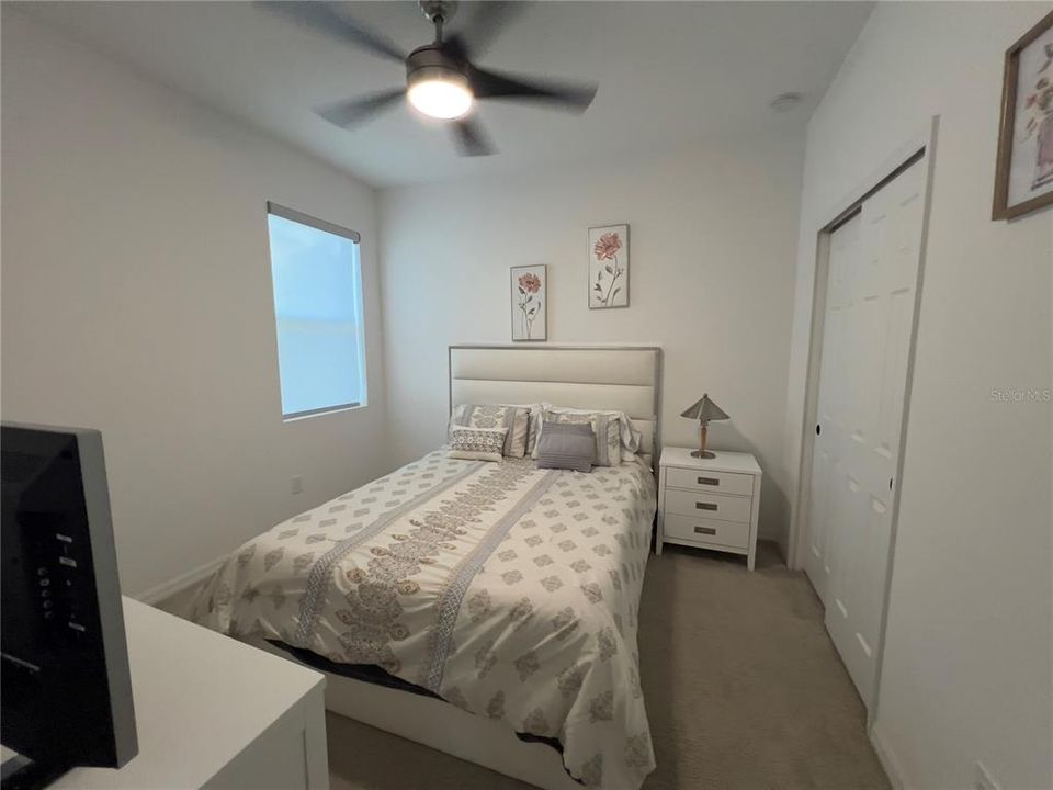 待售: $440,000 (4 贝兹, 2 浴室, 1859 平方英尺)