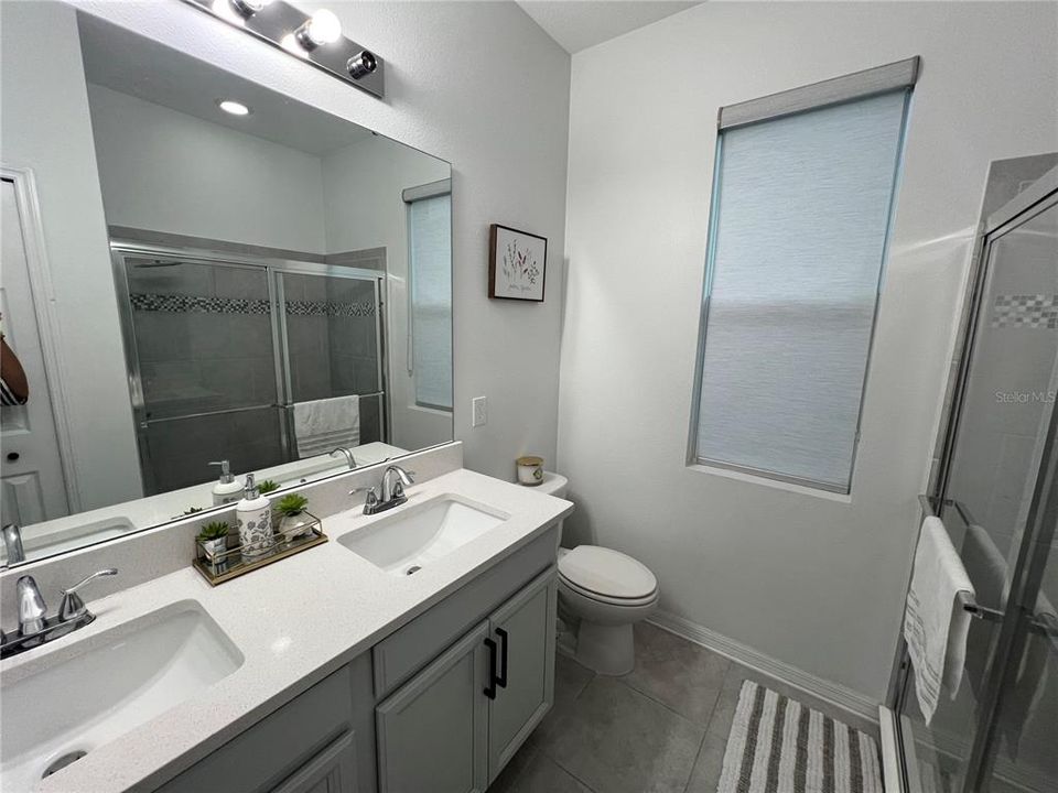 待售: $440,000 (4 贝兹, 2 浴室, 1859 平方英尺)