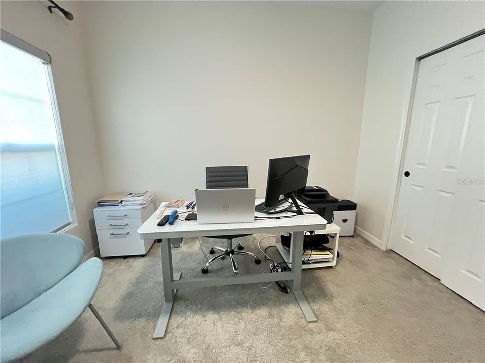 待售: $440,000 (4 贝兹, 2 浴室, 1859 平方英尺)