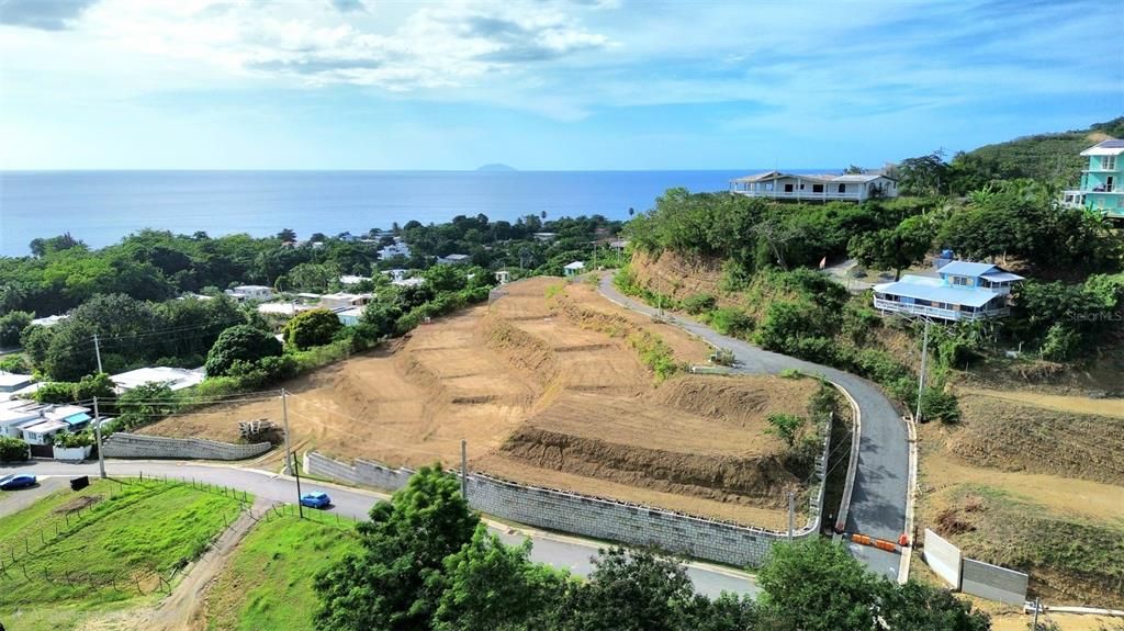 На продажу: $1,500,000 (0.27 acres)