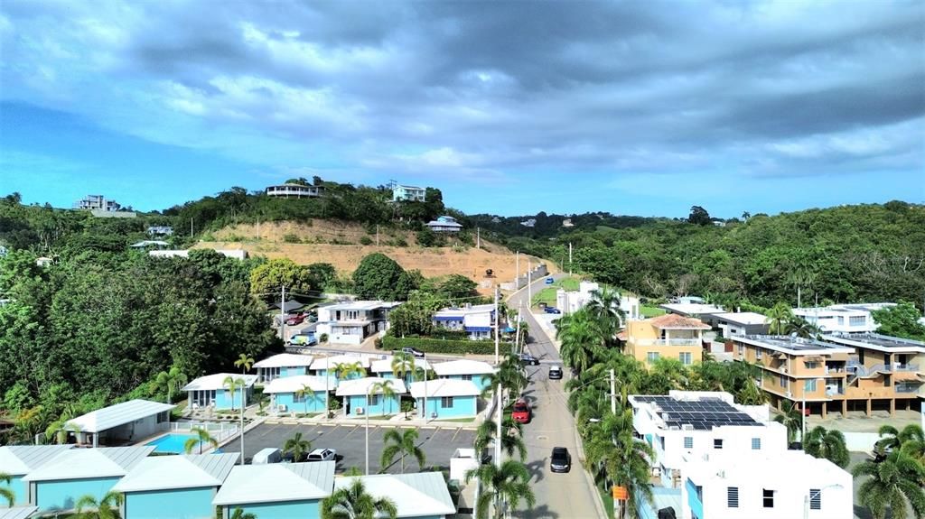 На продажу: $1,500,000 (0.27 acres)