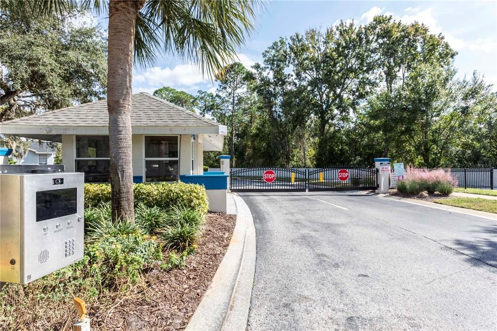 En Venta: $445,000 (4 camas, 3 baños, 2370 Pies cuadrados)