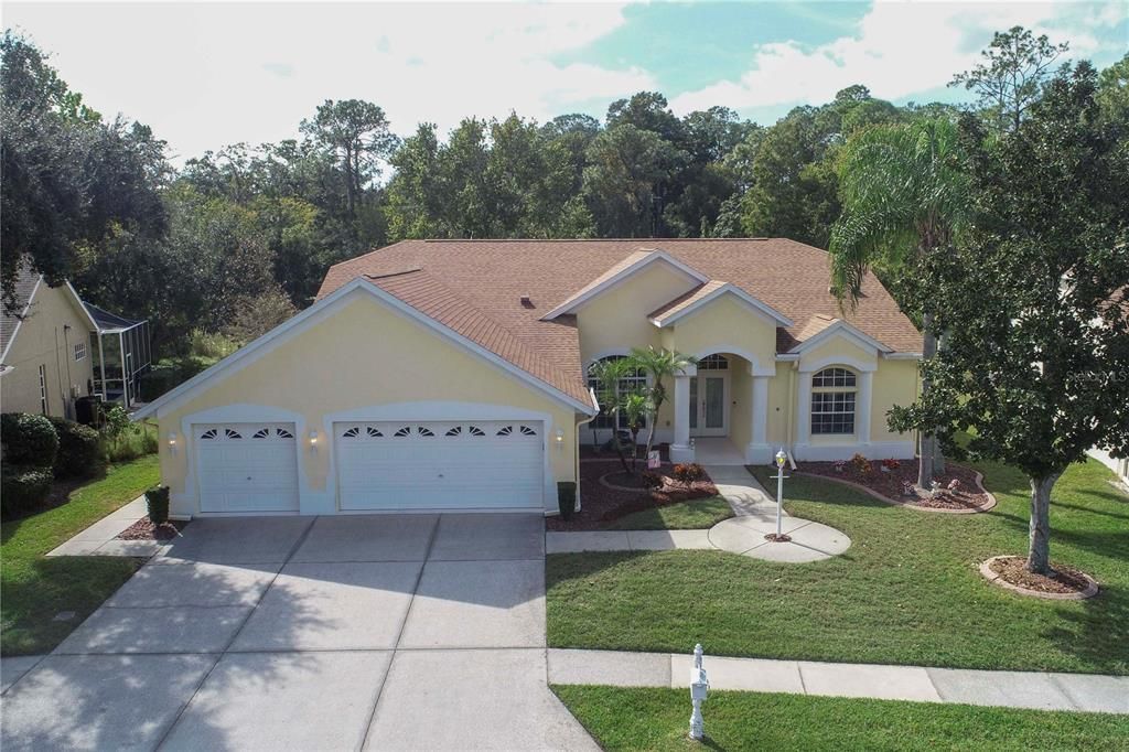 En Venta: $445,000 (4 camas, 3 baños, 2370 Pies cuadrados)