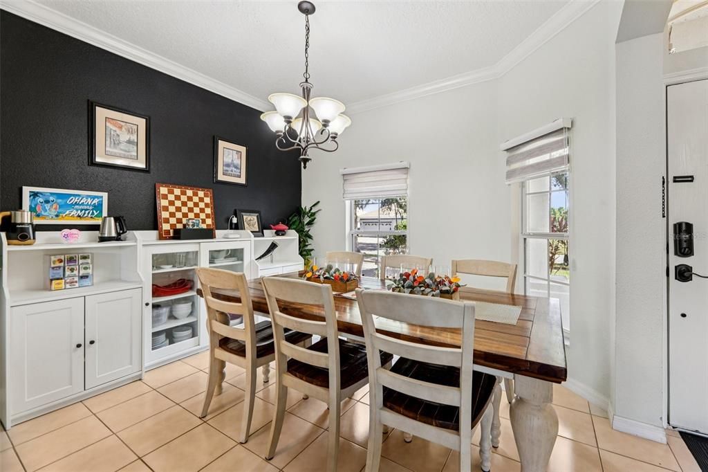 На продажу: $360,000 (3 спален, 2 ванн, 1556 Квадратных фут)