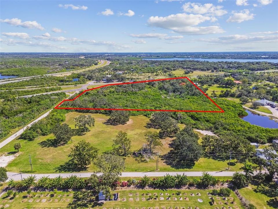 En Venta: $750,000 (9.55 acres)