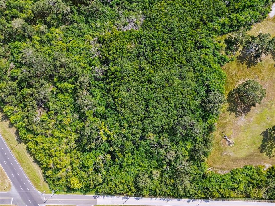 En Venta: $750,000 (9.55 acres)