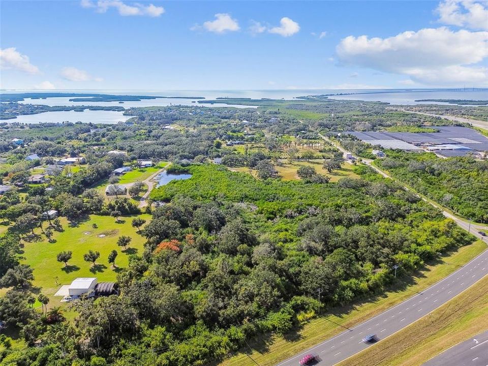 En Venta: $750,000 (9.55 acres)