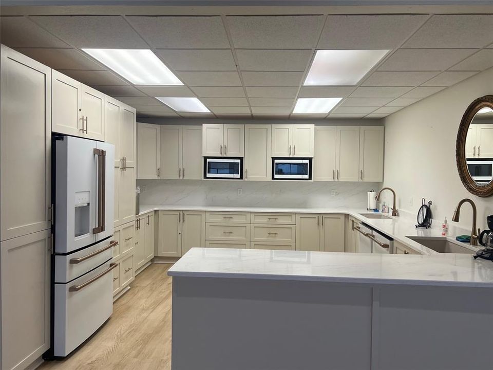 For Sale: $469,000 (2 beds, 2 baths, 1175 Square Feet)