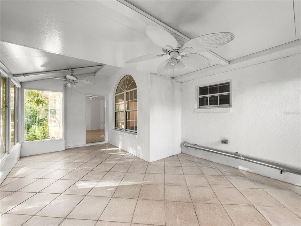 For Sale: $239,900 (3 beds, 2 baths, 1842 Square Feet)