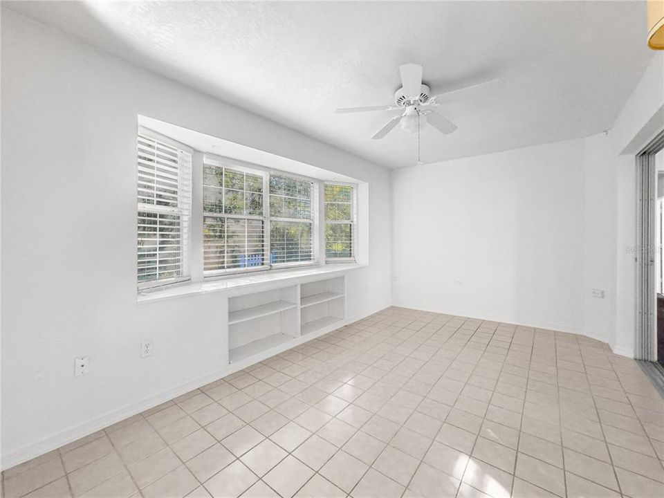 For Sale: $239,900 (3 beds, 2 baths, 1842 Square Feet)