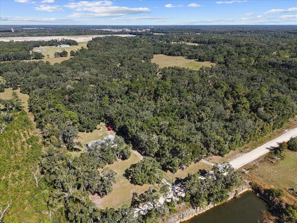 合同活跃: $124,500 (3 贝兹, 1 浴室, 976 平方英尺)