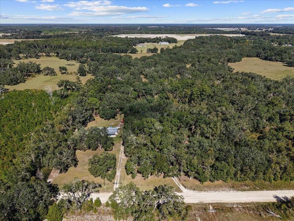 合同活跃: $124,500 (3 贝兹, 1 浴室, 976 平方英尺)