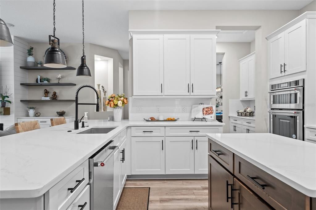 En Venta: $1,065,000 (4 camas, 3 baños, 3050 Pies cuadrados)