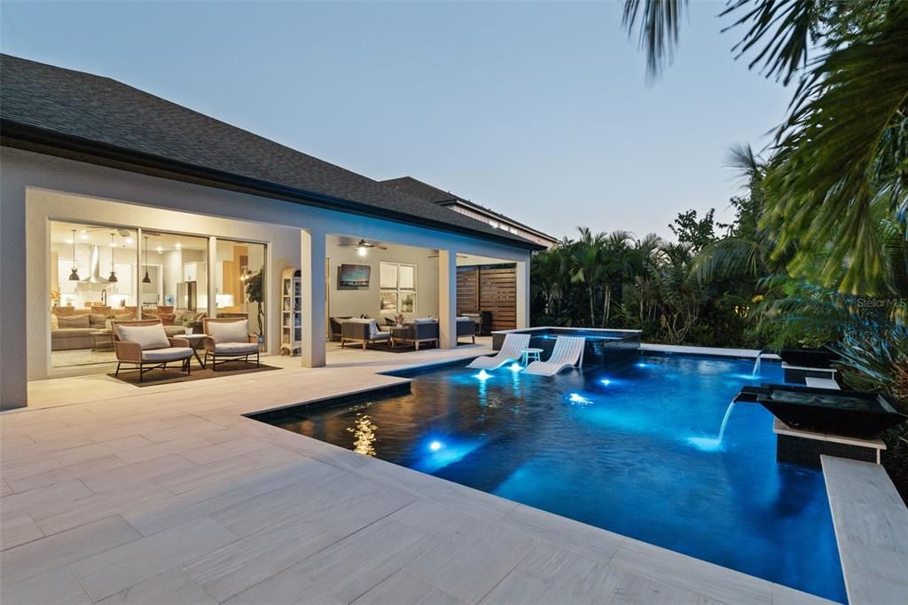 En Venta: $1,065,000 (4 camas, 3 baños, 3050 Pies cuadrados)