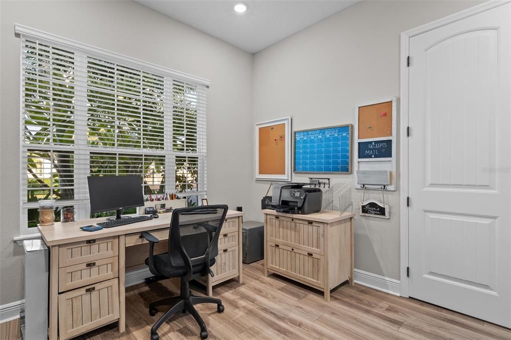 En Venta: $1,065,000 (4 camas, 3 baños, 3050 Pies cuadrados)