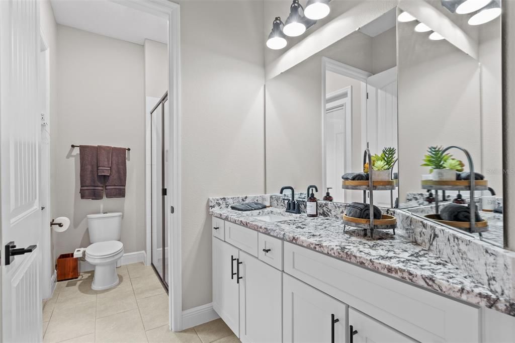 En Venta: $1,065,000 (4 camas, 3 baños, 3050 Pies cuadrados)