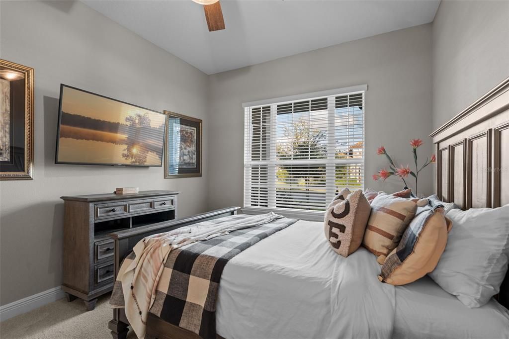 En Venta: $1,065,000 (4 camas, 3 baños, 3050 Pies cuadrados)