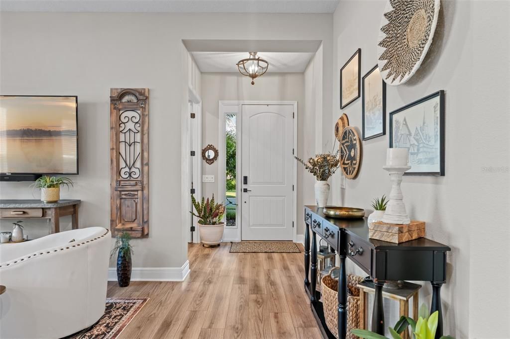 En Venta: $1,065,000 (4 camas, 3 baños, 3050 Pies cuadrados)