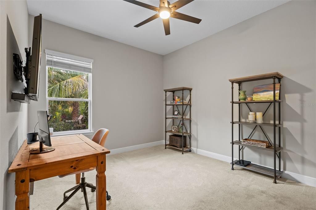 En Venta: $1,065,000 (4 camas, 3 baños, 3050 Pies cuadrados)