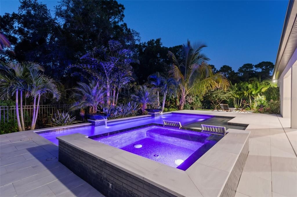 En Venta: $1,065,000 (4 camas, 3 baños, 3050 Pies cuadrados)