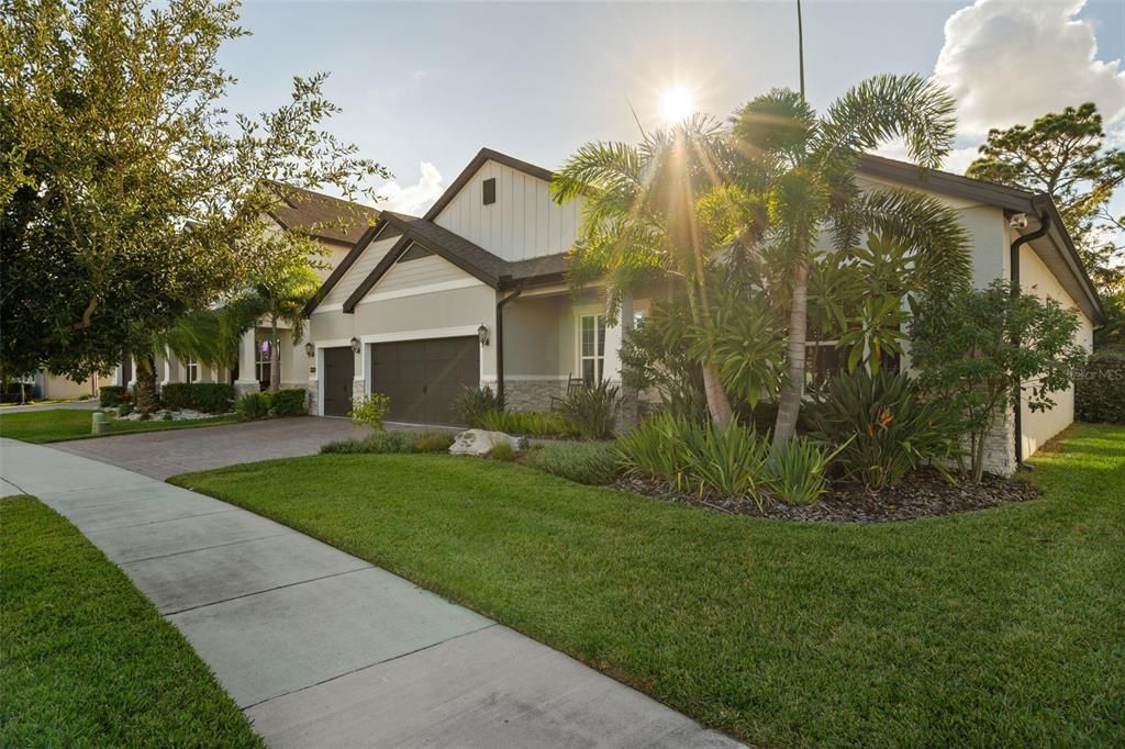 En Venta: $1,065,000 (4 camas, 3 baños, 3050 Pies cuadrados)