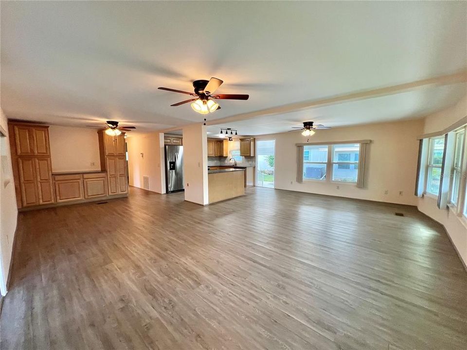 待售: $139,000 (2 贝兹, 2 浴室, 1342 平方英尺)