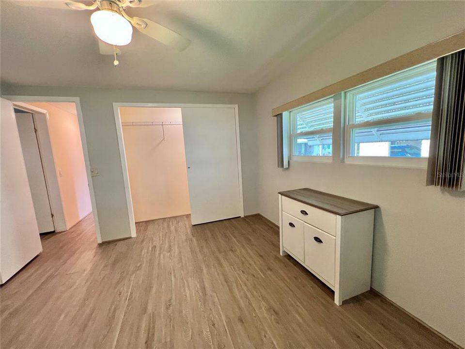 待售: $139,000 (2 贝兹, 2 浴室, 1342 平方英尺)