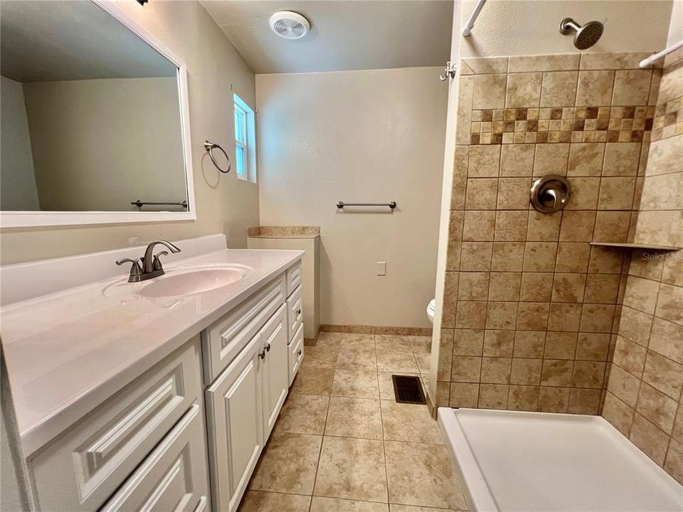 待售: $139,000 (2 贝兹, 2 浴室, 1342 平方英尺)