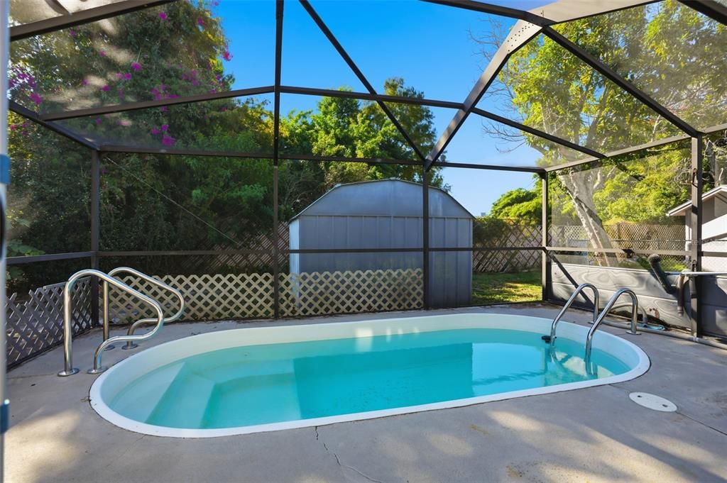 Под контрактом: $199,000 (3 спален, 2 ванн, 1496 Квадратных фут)