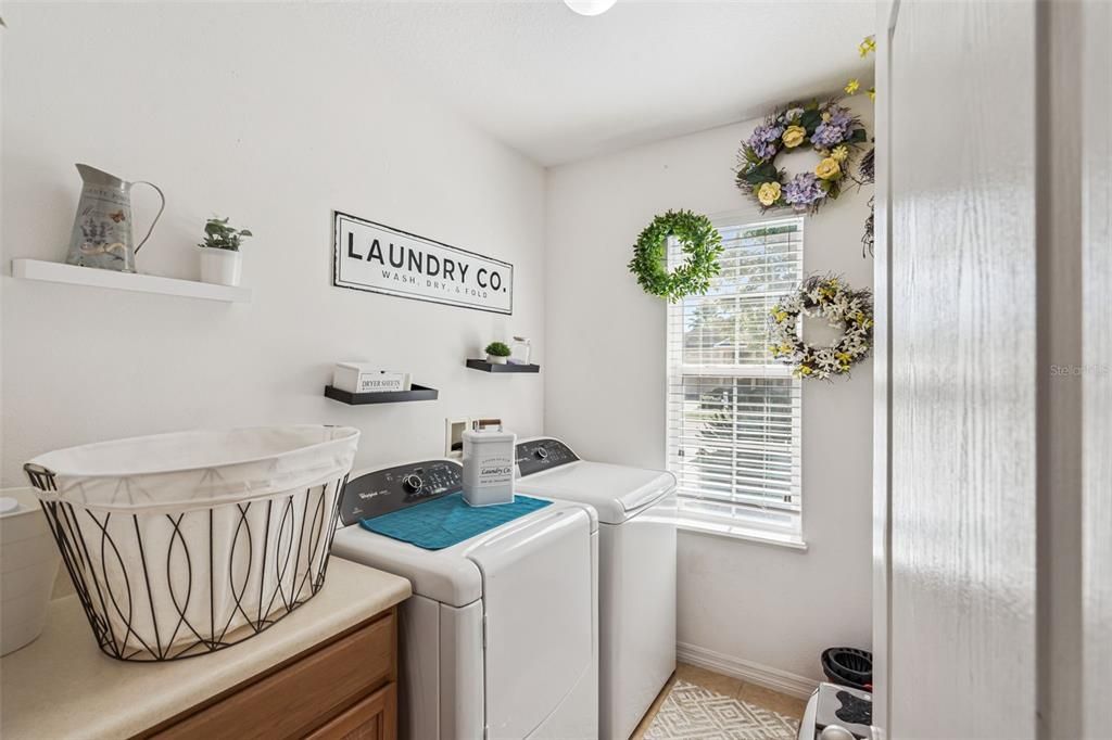 For Sale: $339,999 (3 beds, 2 baths, 1761 Square Feet)