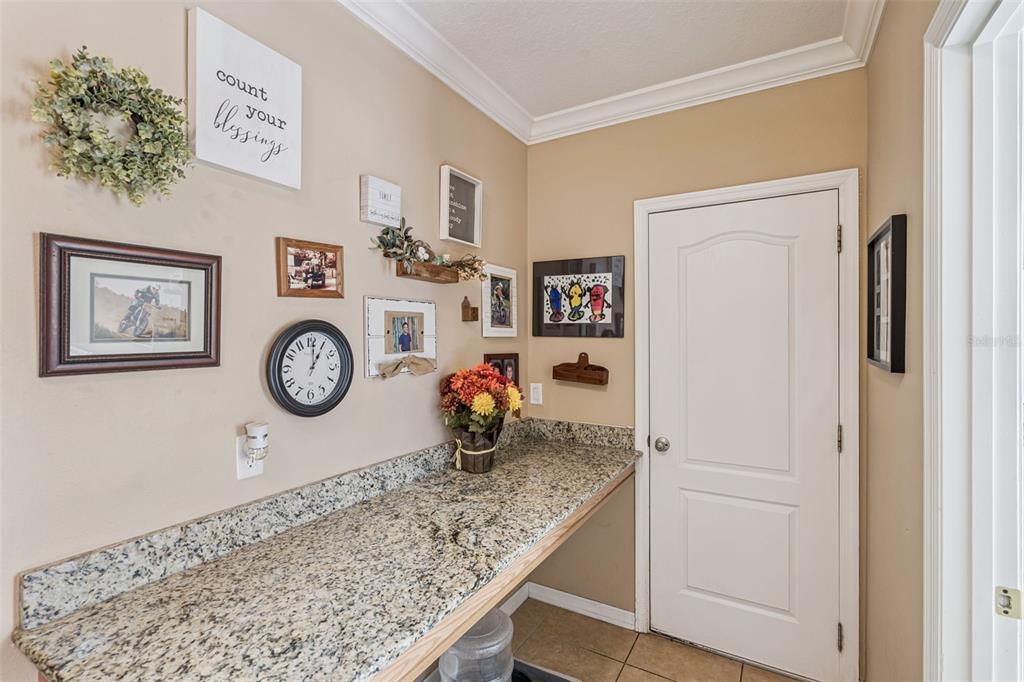 For Sale: $339,999 (3 beds, 2 baths, 1761 Square Feet)