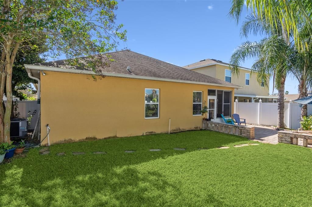 For Sale: $339,999 (3 beds, 2 baths, 1761 Square Feet)