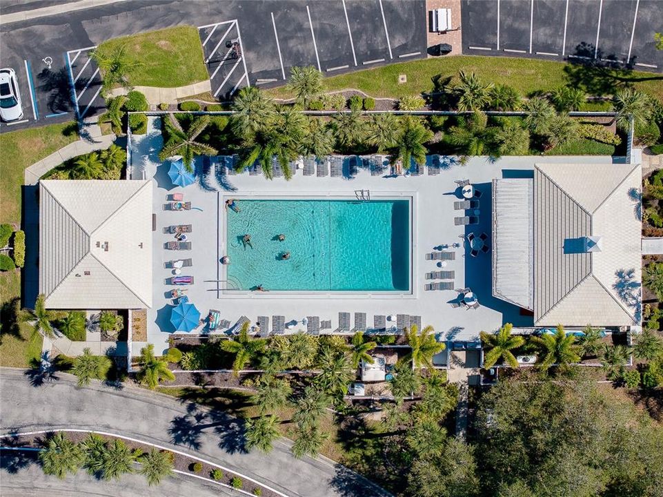 合同活跃: $299,000 (3 贝兹, 2 浴室, 1357 平方英尺)