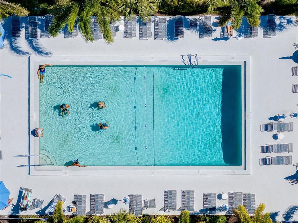 合同活跃: $299,000 (3 贝兹, 2 浴室, 1357 平方英尺)