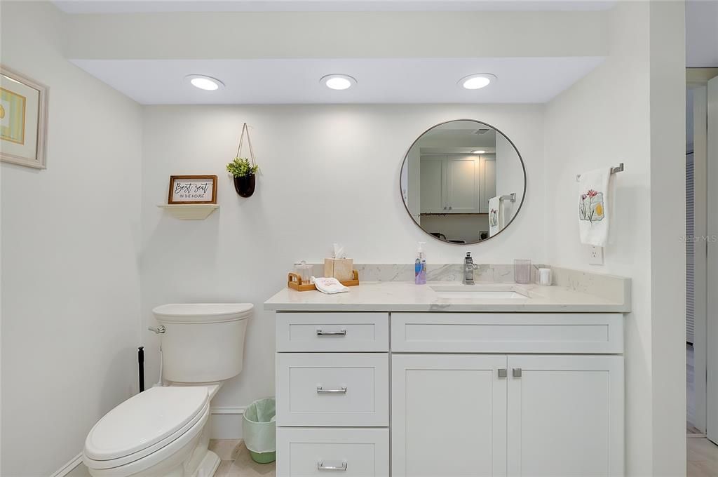 合同活跃: $299,000 (3 贝兹, 2 浴室, 1357 平方英尺)