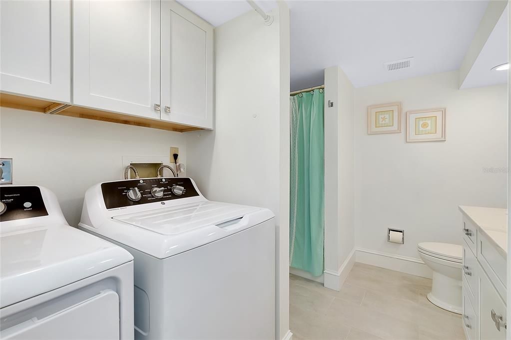 合同活跃: $299,000 (3 贝兹, 2 浴室, 1357 平方英尺)