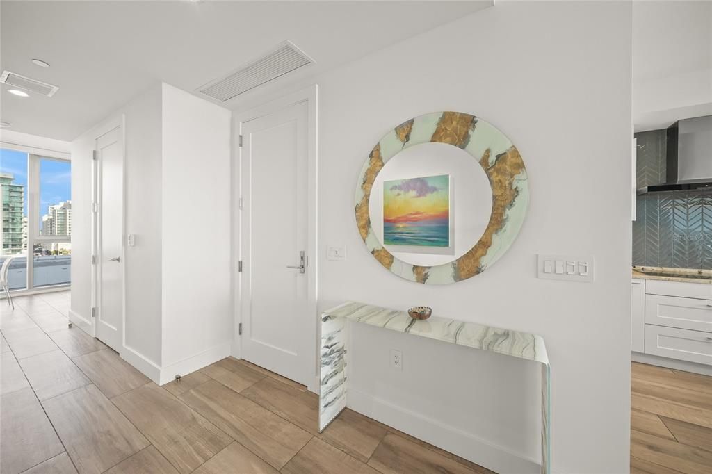 For Sale: $1,975,000 (2 beds, 2 baths, 1770 Square Feet)