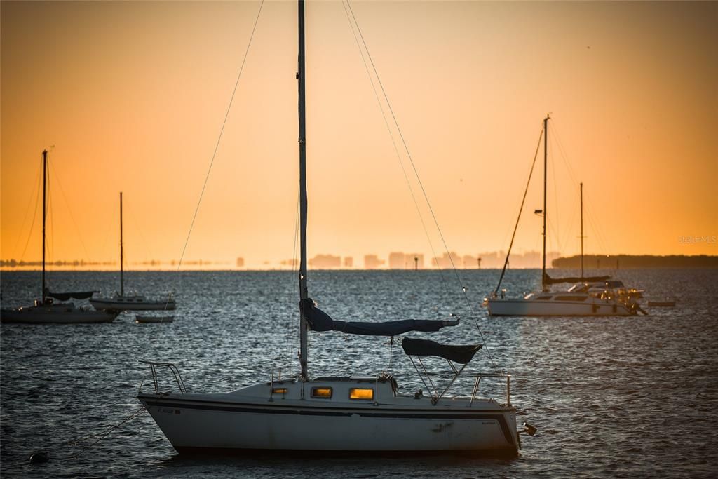 For Sale: $1,975,000 (2 beds, 2 baths, 1770 Square Feet)