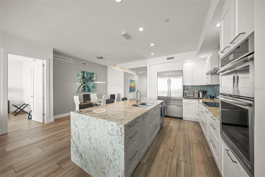 For Sale: $1,975,000 (2 beds, 2 baths, 1770 Square Feet)