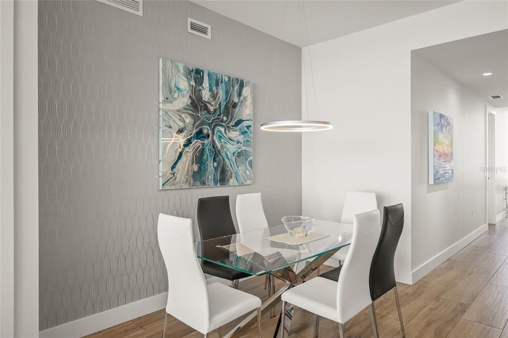 For Sale: $1,975,000 (2 beds, 2 baths, 1770 Square Feet)