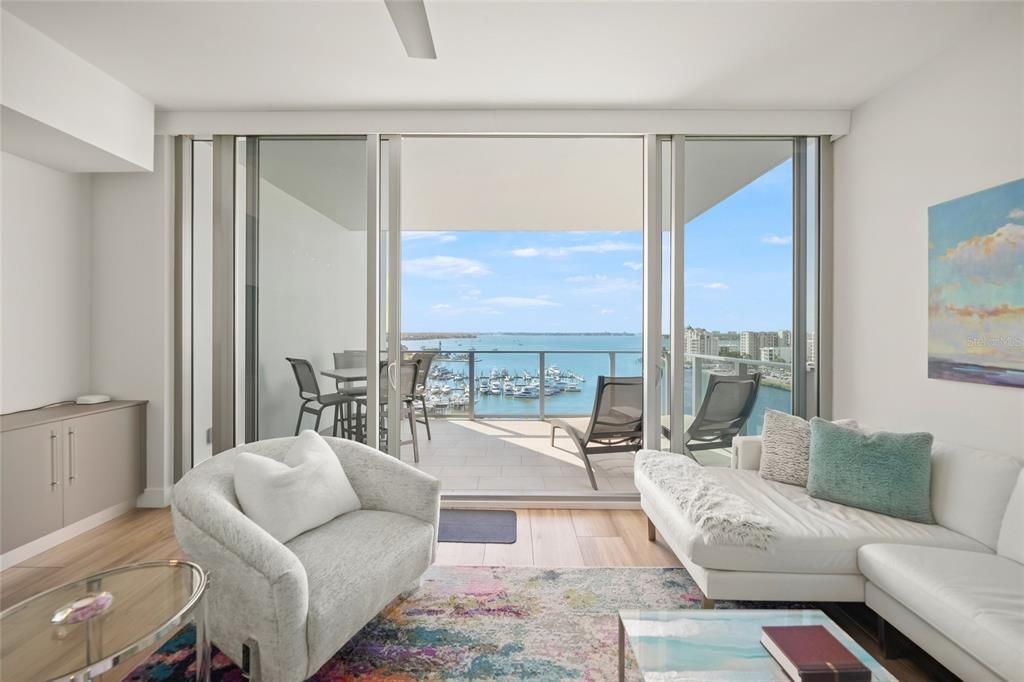 For Sale: $1,975,000 (2 beds, 2 baths, 1770 Square Feet)