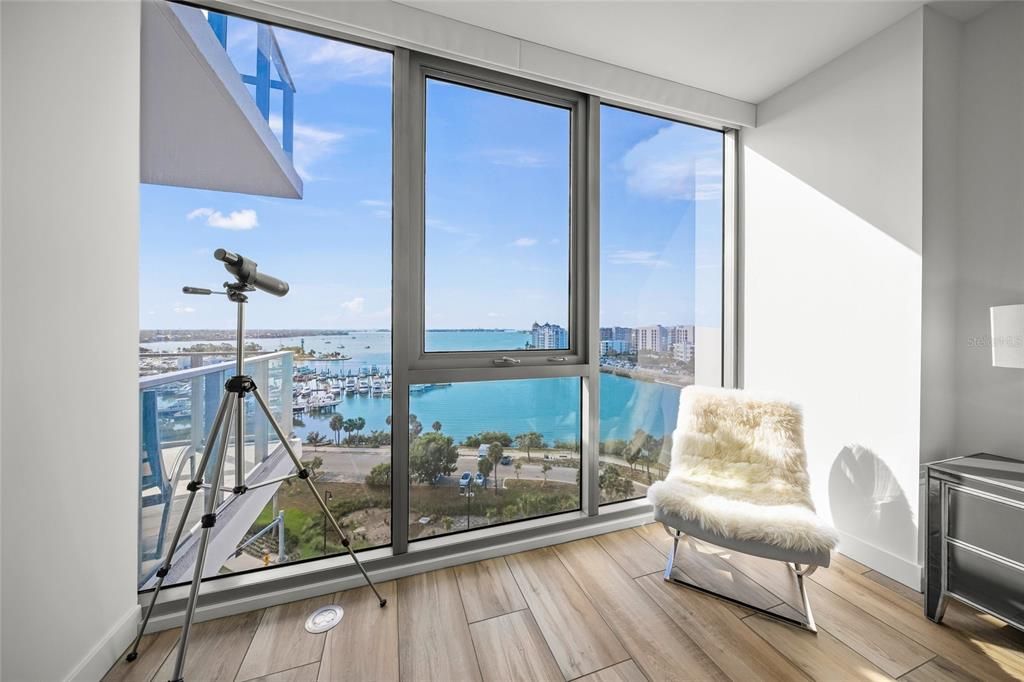 For Sale: $1,975,000 (2 beds, 2 baths, 1770 Square Feet)