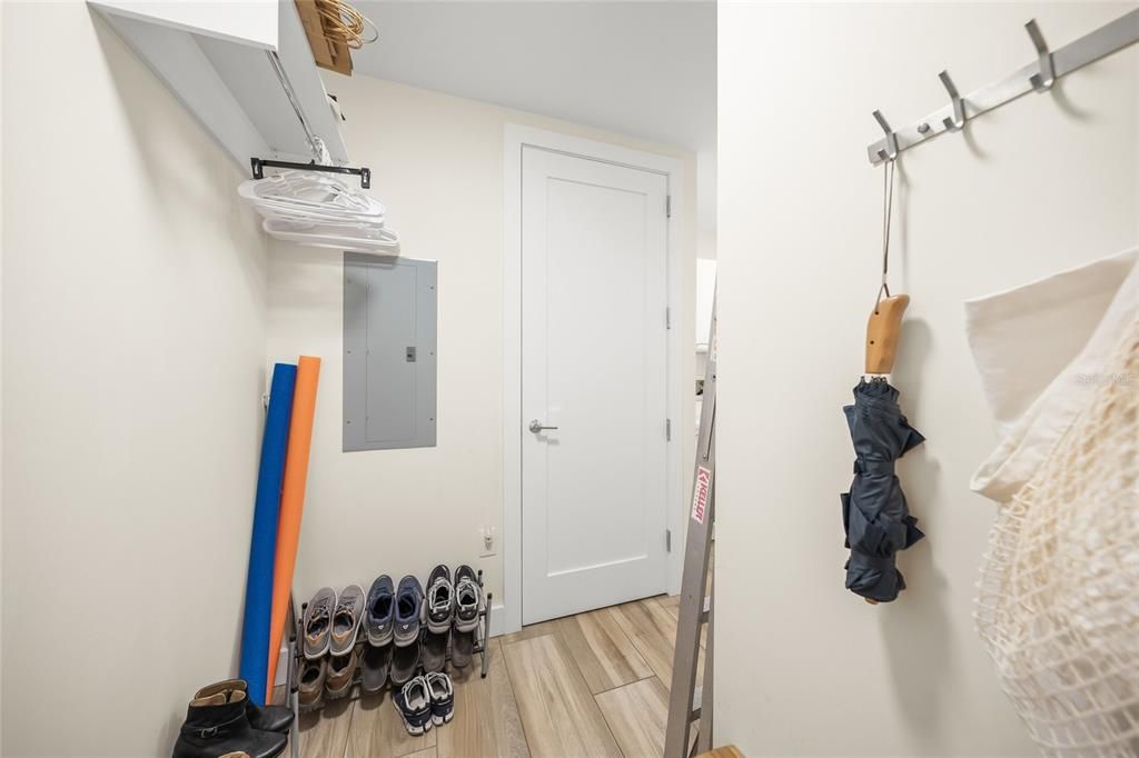 For Sale: $1,975,000 (2 beds, 2 baths, 1770 Square Feet)