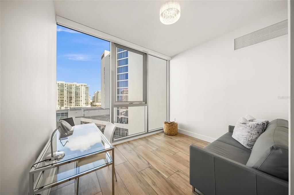 For Sale: $1,975,000 (2 beds, 2 baths, 1770 Square Feet)
