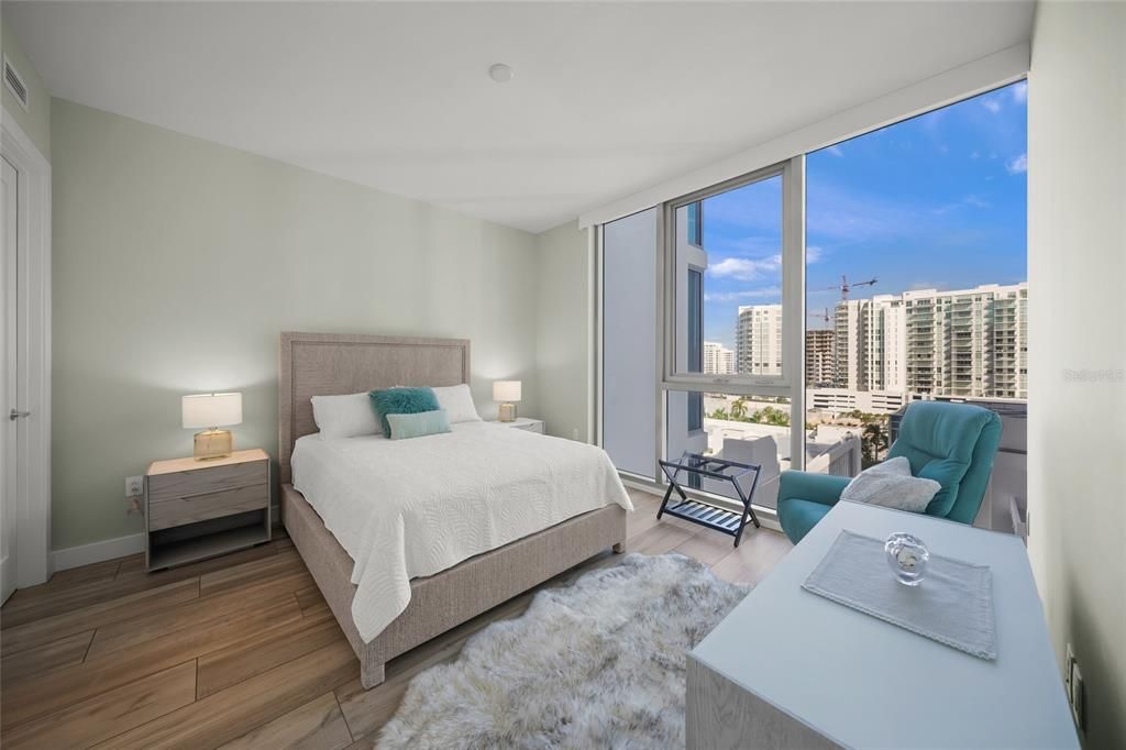 For Sale: $1,975,000 (2 beds, 2 baths, 1770 Square Feet)