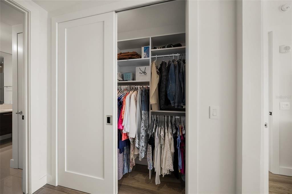 For Sale: $1,975,000 (2 beds, 2 baths, 1770 Square Feet)