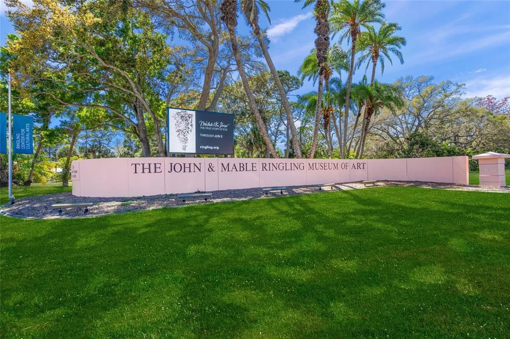 For Sale: $1,975,000 (2 beds, 2 baths, 1770 Square Feet)