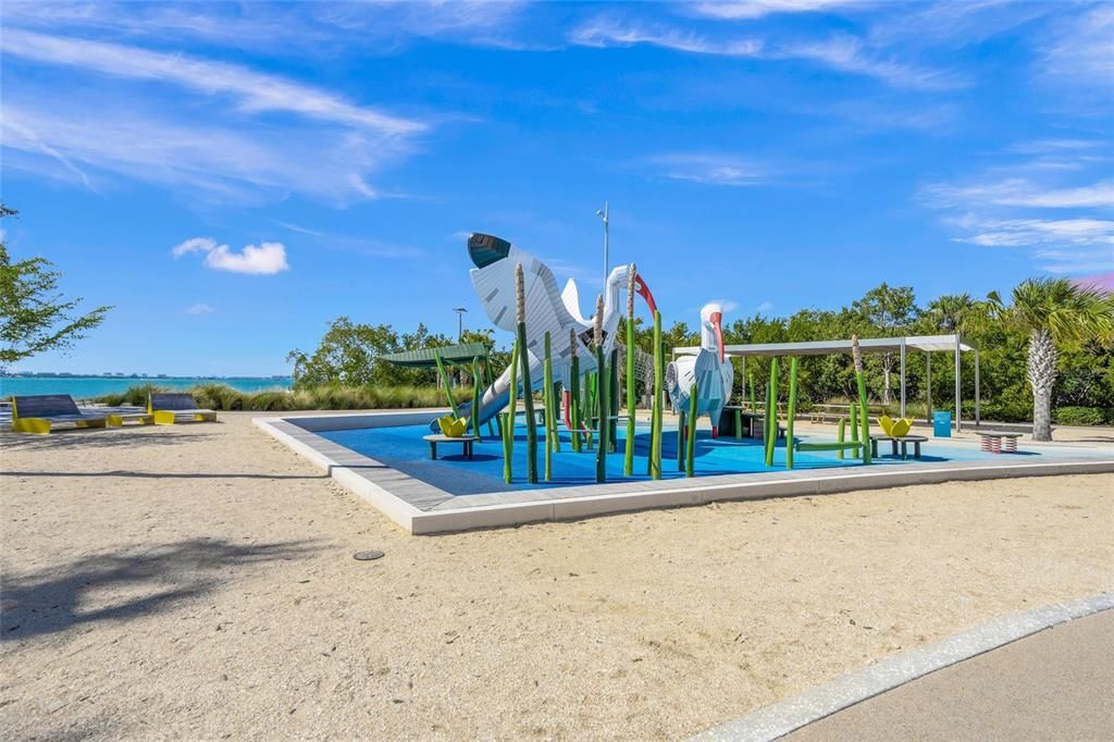 For Sale: $1,975,000 (2 beds, 2 baths, 1770 Square Feet)