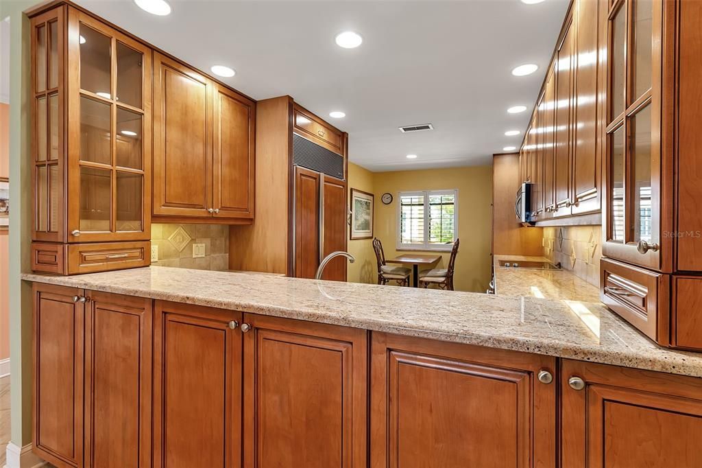 For Sale: $900,000 (2 beds, 2 baths, 1762 Square Feet)