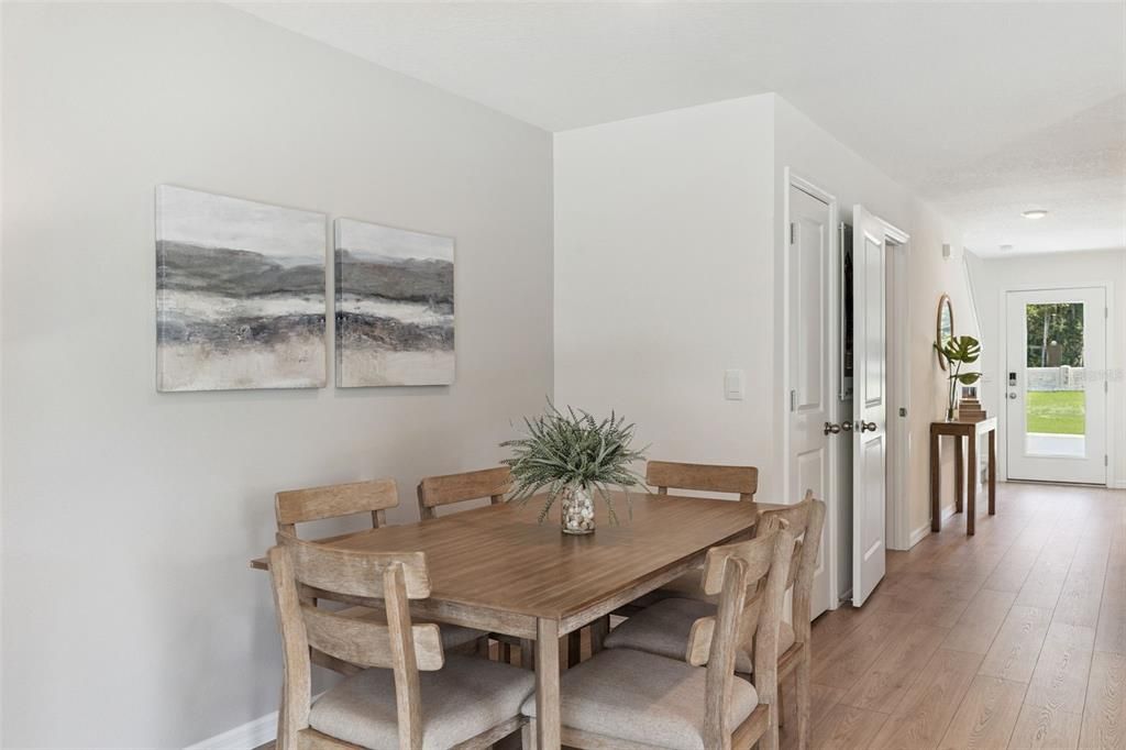 Active With Contract: $259,990 (3 beds, 2 baths, 1463 Square Feet)